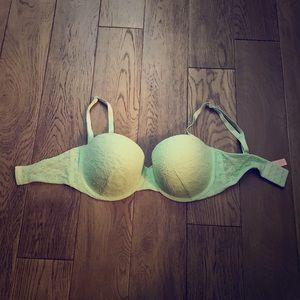 Mint Lace Victoria’s Secret Strapless Bra